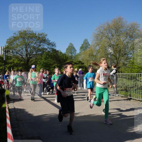 25.04.2025 - Das Zehntel Zöllner http://msf.ph/oto/7754125 26.04.2025 08:45:20 Laufen 2670, 2175 meine-sportfotos.de