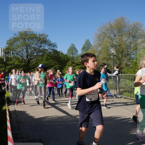 25.04.2025 - Das Zehntel Zöllner http://msf.ph/oto/7754130 26.04.2025 08:45:20 Laufen 2670, 2175 meine-sportfotos.de