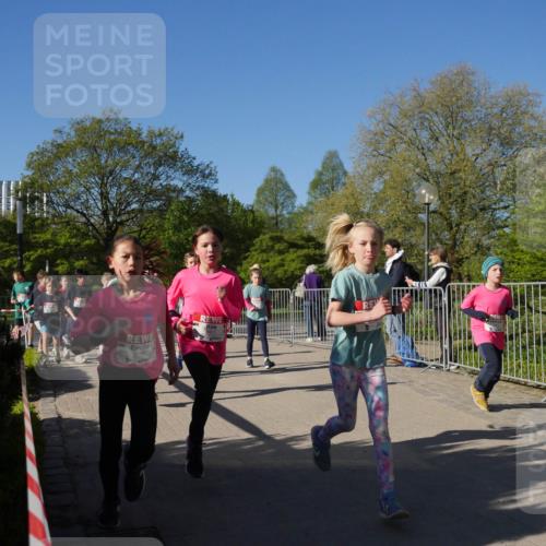 25.04.2025 - Das Zehntel Zöllner http://msf.ph/oto/7754199 26.04.2025 08:45:27 Laufen 3466 meine-sportfotos.de
