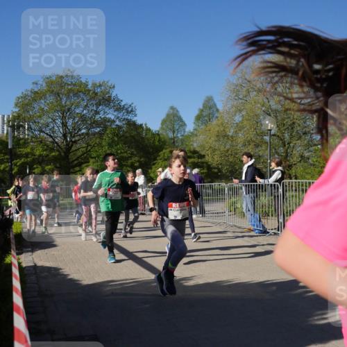 25.04.2025 - Das Zehntel Zöllner http://msf.ph/oto/7754205 26.04.2025 08:45:28 Laufen  meine-sportfotos.de