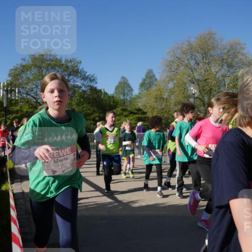 25.04.2025 - Das Zehntel Zöllner http://msf.ph/oto/7754277 26.04.2025 08:45:34 Laufen 444444, 1469, 2612 meine-sportfotos.de