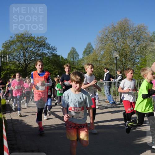 25.04.2025 - Das Zehntel Zöllner http://msf.ph/oto/7754322 26.04.2025 08:45:38 Laufen 2118, 1740 meine-sportfotos.de