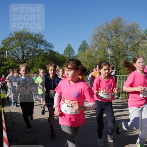 25.04.2025 - Das Zehntel Zöllner http://msf.ph/oto/7754352 26.04.2025 08:45:41 Laufen 3513, 3430, 3518 meine-sportfotos.de