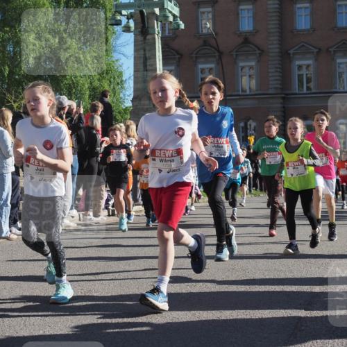 25.04.2025 - Das Zehntel KatJ http://msf.ph/oto/7754392 26.04.2025 08:51:54 Laufen 1735, 1733 meine-sportfotos.de