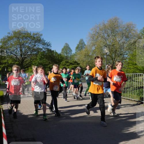 25.04.2025 - Das Zehntel Zöllner http://msf.ph/oto/7754438 26.04.2025 08:45:49 Laufen  meine-sportfotos.de