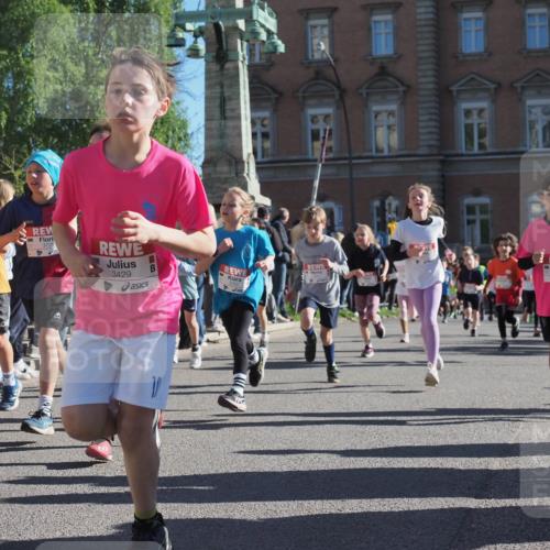 25.04.2025 - Das Zehntel KatJ http://msf.ph/oto/7754447 26.04.2025 08:51:56 Laufen 3725, 3429 meine-sportfotos.de