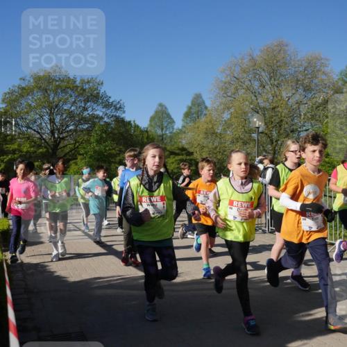 25.04.2025 - Das Zehntel Zöllner http://msf.ph/oto/7754474 26.04.2025 08:45:52 Laufen 2368 meine-sportfotos.de