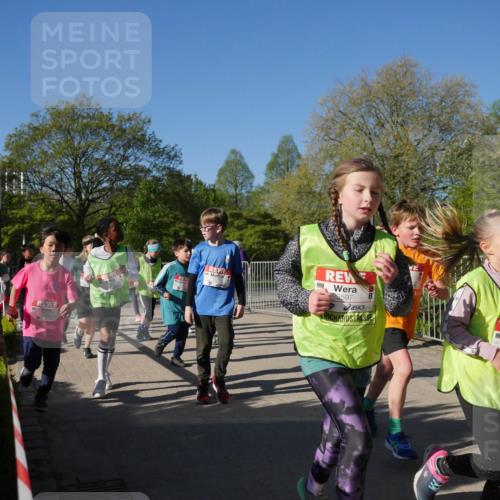 25.04.2025 - Das Zehntel Zöllner http://msf.ph/oto/7754479 26.04.2025 08:45:53 Laufen 3597, 3222 meine-sportfotos.de
