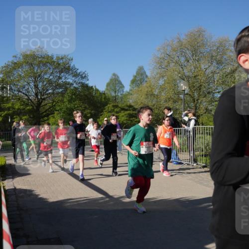 25.04.2025 - Das Zehntel Zöllner http://msf.ph/oto/7754518 26.04.2025 08:45:57 Laufen 2710 meine-sportfotos.de