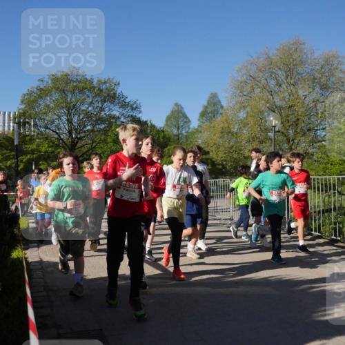 25.04.2025 - Das Zehntel Zöllner http://msf.ph/oto/7754646 26.04.2025 08:46:10 Laufen 1199 meine-sportfotos.de