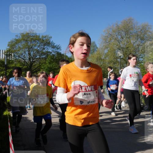 25.04.2025 - Das Zehntel Zöllner http://msf.ph/oto/7754662 26.04.2025 08:46:12 Laufen 2263, 3800 meine-sportfotos.de