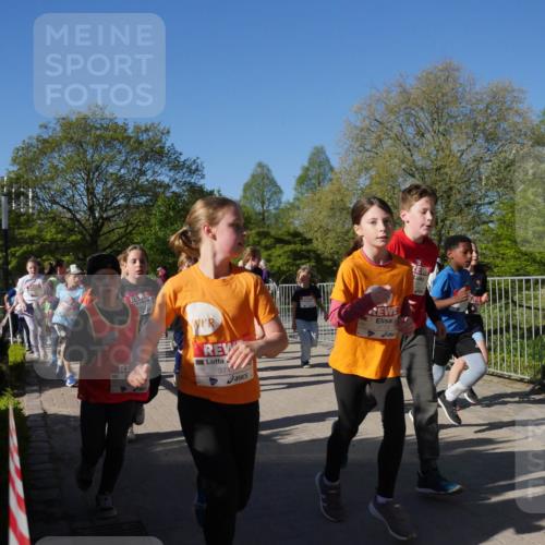 25.04.2025 - Das Zehntel Zöllner http://msf.ph/oto/7754686 26.04.2025 08:46:14 Laufen 3711, 3713 meine-sportfotos.de