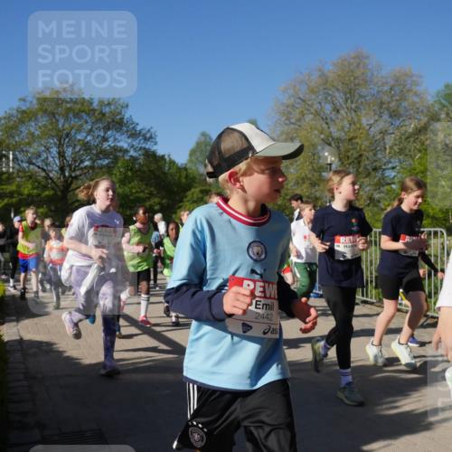 25.04.2025 - Das Zehntel Zöllner http://msf.ph/oto/7754707 26.04.2025 08:46:16 Laufen 2442 meine-sportfotos.de