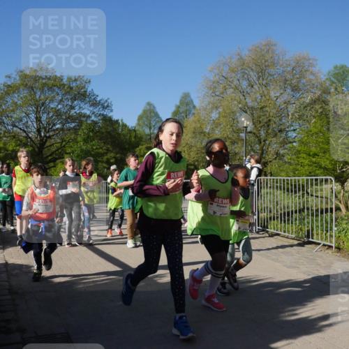 25.04.2025 - Das Zehntel Zöllner http://msf.ph/oto/7754717 26.04.2025 08:46:17 Laufen 1522 meine-sportfotos.de