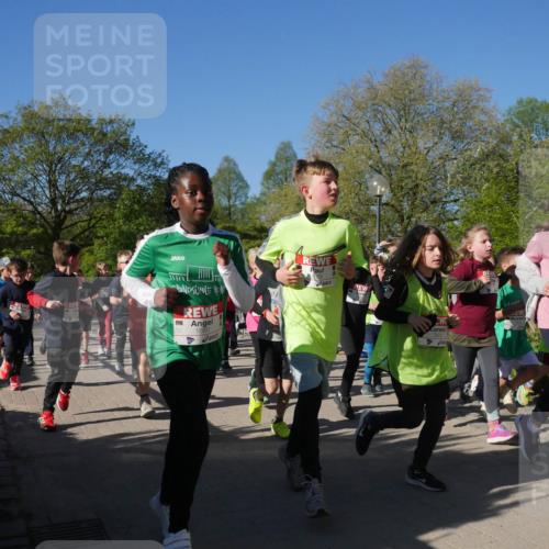 25.04.2025 - Das Zehntel Zöllner http://msf.ph/oto/7754762 26.04.2025 08:46:22 Laufen 3608, 1660, 14 meine-sportfotos.de