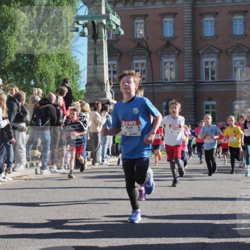 25.04.2025 - Das Zehntel KatJ http://msf.ph/oto/7754763 26.04.2025 08:52:08 Laufen 1994 meine-sportfotos.de