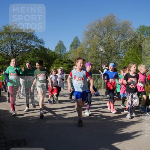 25.04.2025 - Das Zehntel Zöllner http://msf.ph/oto/7754855 26.04.2025 08:46:32 Laufen  meine-sportfotos.de