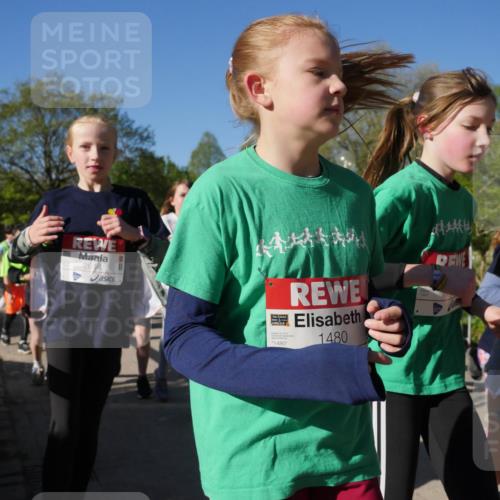 25.04.2025 - Das Zehntel Zöllner http://msf.ph/oto/7754876 26.04.2025 08:46:34 Laufen 2614, 1480, 1480 meine-sportfotos.de