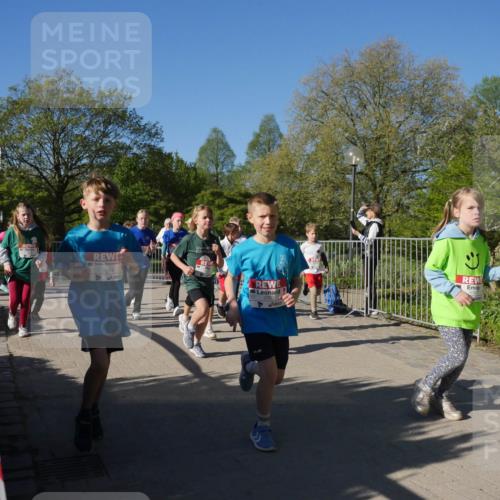 25.04.2025 - Das Zehntel Zöllner http://msf.ph/oto/7754973 26.04.2025 08:46:45 Laufen 2081 meine-sportfotos.de
