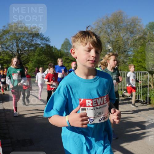 25.04.2025 - Das Zehntel Zöllner http://msf.ph/oto/7754981 26.04.2025 08:46:46 Laufen 2081 meine-sportfotos.de