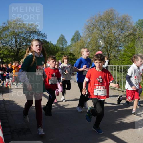 25.04.2025 - Das Zehntel Zöllner http://msf.ph/oto/7754992 26.04.2025 08:46:47 Laufen 1266, 1676, 1669 meine-sportfotos.de