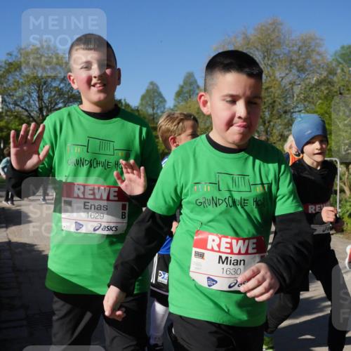 25.04.2025 - Das Zehntel Zöllner http://msf.ph/oto/7755081 26.04.2025 08:46:56 Laufen 1629, 1630, 1630, 20 meine-sportfotos.de