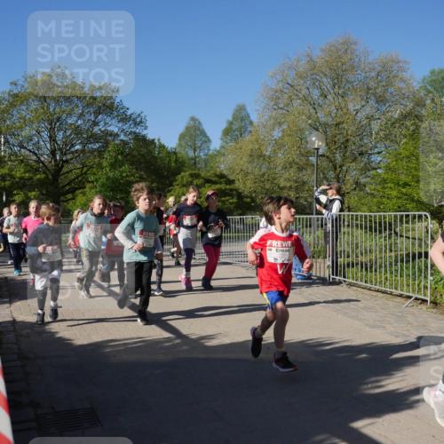 25.04.2025 - Das Zehntel Zöllner http://msf.ph/oto/7755106 26.04.2025 08:46:58 Laufen 1894, 2440 meine-sportfotos.de