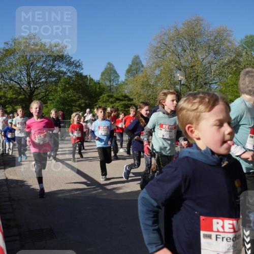 25.04.2025 - Das Zehntel Zöllner http://msf.ph/oto/7755120 26.04.2025 08:47:00 Laufen  meine-sportfotos.de