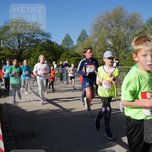 25.04.2025 - Das Zehntel Zöllner http://msf.ph/oto/7755211 26.04.2025 08:47:09 Laufen 3157, 252 meine-sportfotos.de