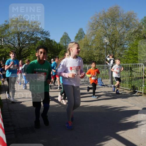 25.04.2025 - Das Zehntel Zöllner http://msf.ph/oto/7755224 26.04.2025 08:47:10 Laufen 44444444, 433, 2867 meine-sportfotos.de