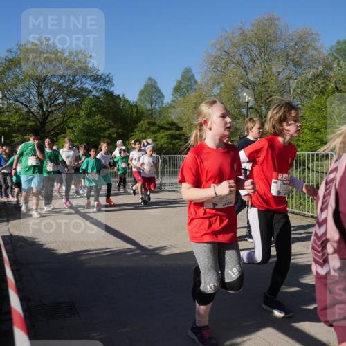 25.04.2025 - Das Zehntel Zöllner http://msf.ph/oto/7755273 26.04.2025 08:47:15 Laufen 1801, 1807, 199 meine-sportfotos.de