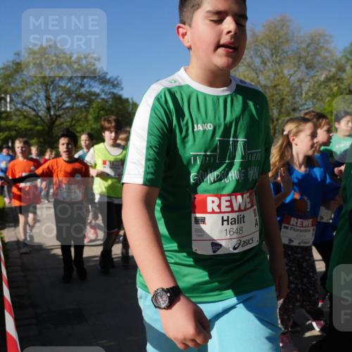 25.04.2025 - Das Zehntel Zöllner http://msf.ph/oto/7755326 26.04.2025 08:47:20 Laufen 1648, 1648, 165, 2311 meine-sportfotos.de