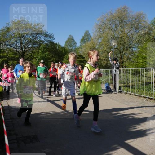 25.04.2025 - Das Zehntel Zöllner http://msf.ph/oto/7755357 26.04.2025 08:47:23 Laufen 2419 meine-sportfotos.de