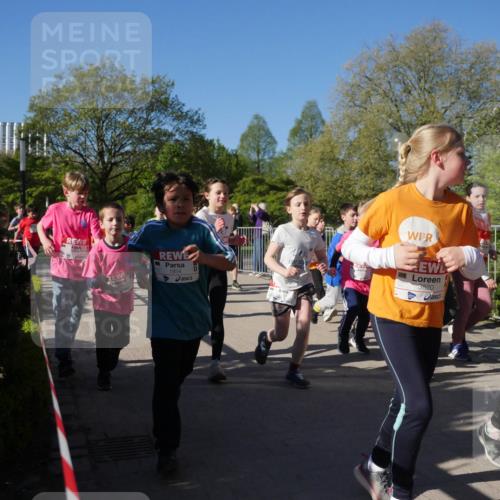 25.04.2025 - Das Zehntel Zöllner http://msf.ph/oto/7755393 26.04.2025 08:47:27 Laufen 1854, 3820 meine-sportfotos.de
