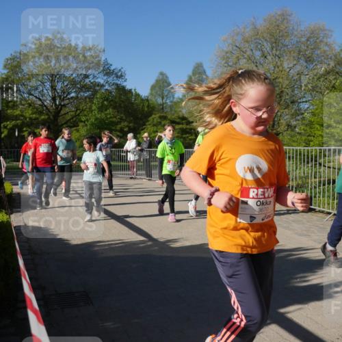 25.04.2025 - Das Zehntel Zöllner http://msf.ph/oto/7755423 26.04.2025 08:47:30 Laufen 3670 meine-sportfotos.de