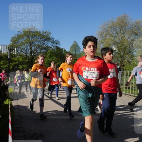 25.04.2025 - Das Zehntel Zöllner http://msf.ph/oto/7755468 26.04.2025 08:47:34 Laufen 2186, 1791 meine-sportfotos.de