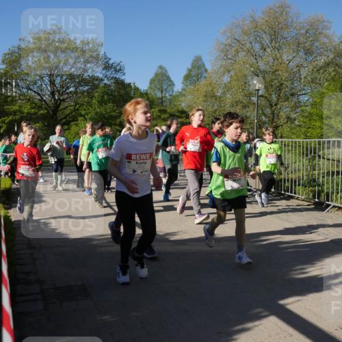 25.04.2025 - Das Zehntel Zöllner http://msf.ph/oto/7755573 26.04.2025 08:47:45 Laufen 2835 meine-sportfotos.de