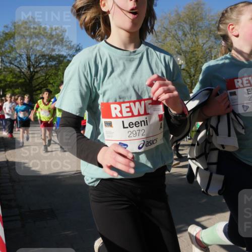 25.04.2025 - Das Zehntel Zöllner http://msf.ph/oto/7755611 26.04.2025 08:47:48 Laufen 2972, 2972, 2962 meine-sportfotos.de