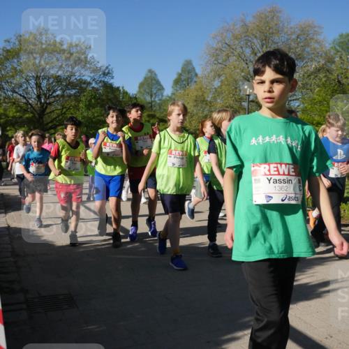 25.04.2025 - Das Zehntel Zöllner http://msf.ph/oto/7755621 26.04.2025 08:47:49 Laufen 1362, 10 meine-sportfotos.de