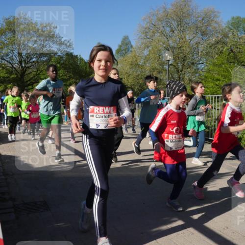 25.04.2025 - Das Zehntel Zöllner http://msf.ph/oto/7755824 26.04.2025 08:48:09 Laufen 3955, 1912 meine-sportfotos.de