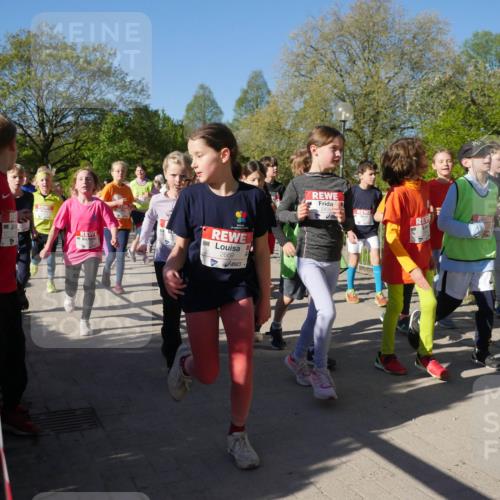 25.04.2025 - Das Zehntel Zöllner http://msf.ph/oto/7755888 26.04.2025 08:48:15 Laufen 2669 meine-sportfotos.de