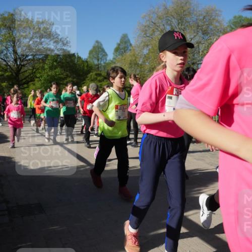 25.04.2025 - Das Zehntel Zöllner http://msf.ph/oto/7755943 26.04.2025 08:48:20 Laufen  meine-sportfotos.de