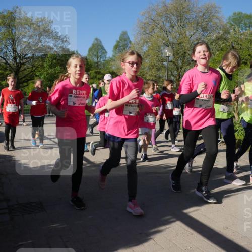 25.04.2025 - Das Zehntel Zöllner http://msf.ph/oto/7756022 26.04.2025 08:48:27 Laufen 3439, 3418, 3452 meine-sportfotos.de