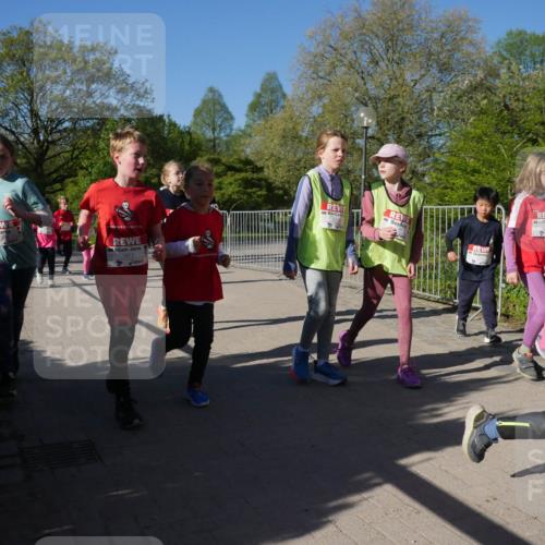 25.04.2025 - Das Zehntel Zöllner http://msf.ph/oto/7756034 26.04.2025 08:48:28 Laufen 1672, 6, 1, 3342016 meine-sportfotos.de