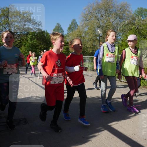 25.04.2025 - Das Zehntel Zöllner http://msf.ph/oto/7756039 26.04.2025 08:48:29 Laufen 2945, 1672, 2515 meine-sportfotos.de