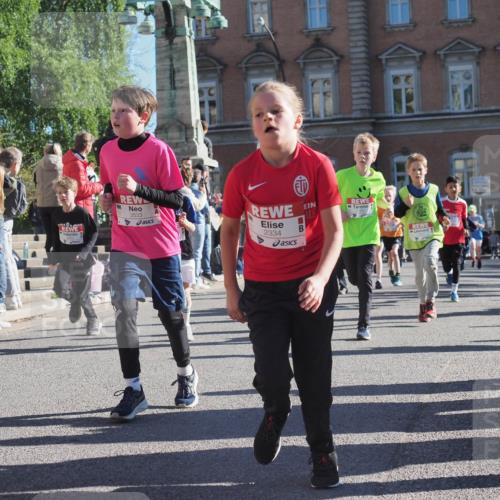 25.04.2025 - Das Zehntel KatJ http://msf.ph/oto/7756100 26.04.2025 08:53:01 Laufen 3533, 2334 meine-sportfotos.de