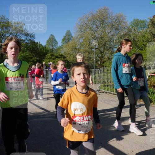 25.04.2025 - Das Zehntel Zöllner http://msf.ph/oto/7756432 26.04.2025 08:49:04 Laufen 3147, 3628, 1054 meine-sportfotos.de