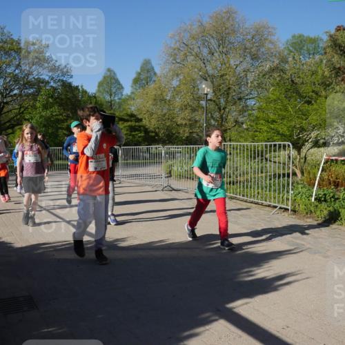 25.04.2025 - Das Zehntel Zöllner http://msf.ph/oto/7756487 26.04.2025 08:49:09 Laufen  meine-sportfotos.de