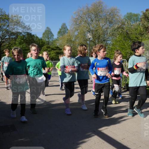 25.04.2025 - Das Zehntel Zöllner http://msf.ph/oto/7756539 26.04.2025 08:49:14 Laufen 1583 meine-sportfotos.de