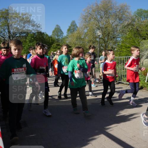 25.04.2025 - Das Zehntel Zöllner http://msf.ph/oto/7756603 26.04.2025 08:49:20 Laufen 1270, 1302, 2772 meine-sportfotos.de